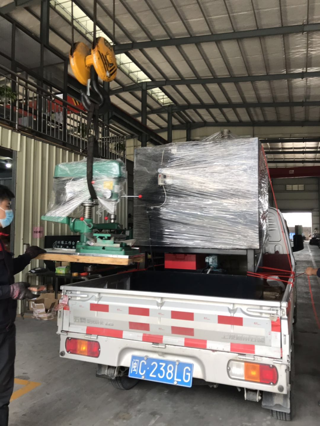 感謝石獅嚴(yán)長?；葙弳闻_伺服數(shù)控鉆、武夷山臺鉆床Z4116、氣動工裝、手動十字滑臺